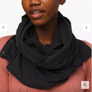 Lululemon Vinyasa Scarf